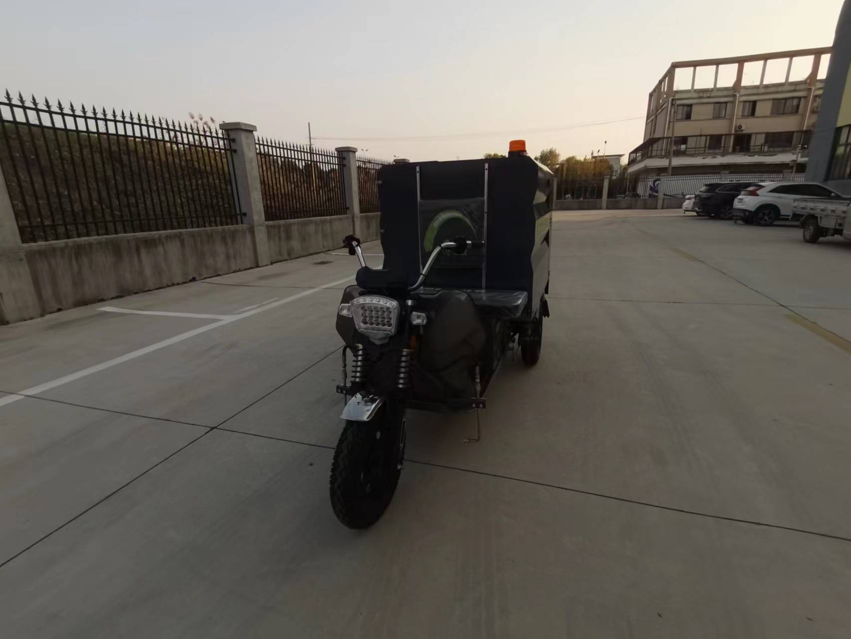 CD-Z700三輪高壓沖洗車(chē)（燃油）